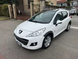 Bianco Usata 2013 Peugeot 207 Allure Station wagon | 3900 € (Buon prezzo)