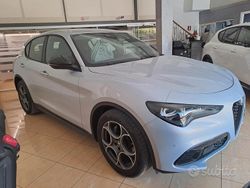Bianco Usata 2024 Alfa Romeo Stelvio Sprint SUV | 31.990 € (Ottimo prezzo)