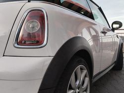 Bianco Usata 2007 Mini Cooper D Due volumi | 3100 € (Ottimo prezzo)