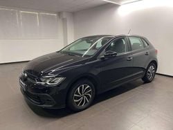 Nero Usata 2023 VW Polo Life Tre volumi | 19.200 € (Buon prezzo)