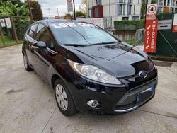 Antracite metallizzato Usata 2010 Ford Fiesta Titanium Due volumi | 5900 € (Molto cara)