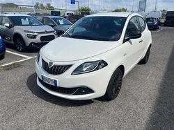 Bianco Usata 2023 Lancia Ypsilon Silver Due volumi | 11.490 € (Ottimo prezzo)
