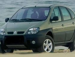 Verde Usata 2001 Renault Mégane SUV | 1650 €