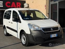 Bianco Usata 2017 Peugeot Partner Tepee Access Monovolume | 9900 € (Super prezzo)