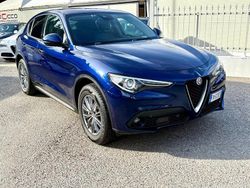 Blu Usata 2018 Alfa Romeo Stelvio Executive SUV | 21.500 € (Buon prezzo)