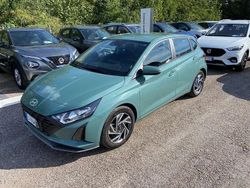 Verde Usata 2024 Hyundai i20 Tre volumi | 15.900 € (Buon prezzo)