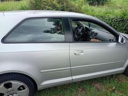 Usata 2004 Audi A3 Ambiente Tre volumi | 1200 € (Buon prezzo)