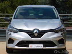 Grigio Usata 2022 Renault Clio V Intens Tre volumi | 12.500 € (Ottimo prezzo)