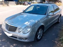 Grigio Usata 2007 Mercedes E220 Tre volumi | 3200 € (Buon prezzo)
