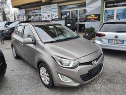 Beige Usata 2013 Hyundai i20 Edition Tre volumi | 4500 € (Buon prezzo)