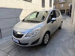 Grigio Usata 2012 Opel Meriva Monovolume | 5200 € (Buon prezzo)