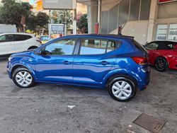 Blu/azzurro Usata 2023 Dacia Sandero Essentiel Due volumi | 14.900 € (Buon prezzo)