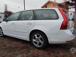 Bianco Usata 2011 Volvo V50 Plus Station wagon | 3700 €