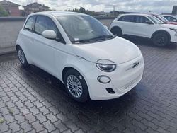 Nero Usata 2024 Fiat 500e Red Tre volumi | 13.890 € (Super prezzo)