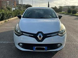 Bianco Usata 2012 Renault Clio IV Tre volumi | 4500 €