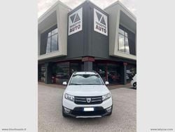 Bianco Usata 2016 Dacia Sandero Stepway Due volumi | 6200 € (Buon prezzo)