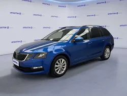 Blu race metallizzato Usata 2018 Skoda Octavia Executive Station wagon | 11.890 € (Buon prezzo)
