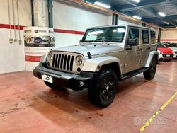 Grigio Usata 2017 Jeep Wrangler Unlimited Sahara SUV | 43.900 € (Molto cara)