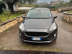 Grigio Usata 2021 Ford Fiesta Tre volumi | 9800 € (Ottimo prezzo)