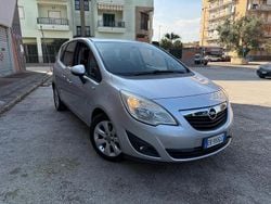 Beige Usata 2011 Opel Meriva Cosmo Monovolume | 2499 € (Super prezzo)