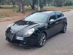 Nero Usata 2010 Alfa Romeo Giulietta Distinctive Due volumi | 7500 € (Cara)