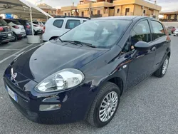 Blu metallizzato Usata 2018 Fiat Punto Easy Due volumi | 9500 € (Cara)