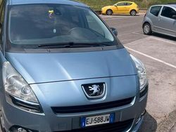 Usata 2011 Peugeot 5008 Monovolume | 4500 € (Buon prezzo)