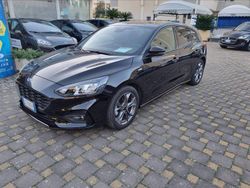 Nero Usata 2021 Ford Focus ST-Line Tre volumi | 18.900 € (Buon prezzo)