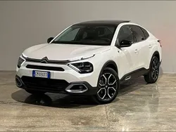 Pearl white Usata 2023 Citroën e-C4 Feel SUV | 25.900 € (Ottimo prezzo)