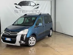 Blu Usata 2012 Citroën Berlingo SELECTION Monovolume | 5499 € (Buon prezzo)