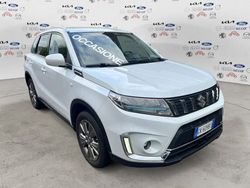 Bianco Usata 2023 Suzuki Vitara Cool SUV | 18.900 € (Buon prezzo)
