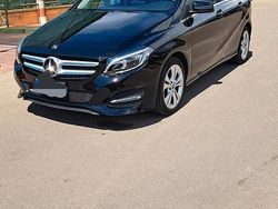 Nero Usata 2018 Mercedes B180 Monovolume | 17.990 €