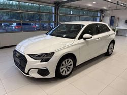 Bianco ibis Usata 2021 Audi A3 Business Tre volumi | 24.490 € (Buon prezzo)