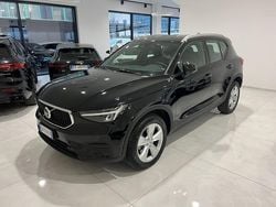 Nero Usata 2022 Volvo XC40 Core SUV | 29.900 € (Buon prezzo)