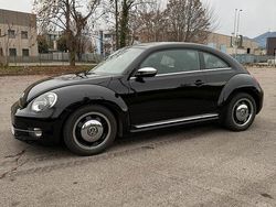 Nero Usata 2013 VW Maggiolino Tre volumi | 7400 €