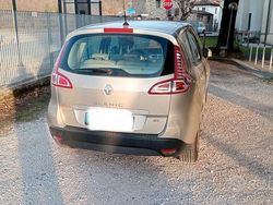 Marrone Usata 2010 Renault Scénic III Monovolume | 1000 €