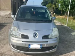 Usata 2008 Renault Modus Monovolume | 2950 € (Buon prezzo)