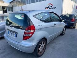 Grigio Usata 2006 Mercedes A150 Elegance Tre volumi | 1200 € (Super prezzo)