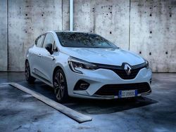 Bianco Usata 2020 Renault Clio V Initiale Paris Tre volumi | 15.699 € (Buon prezzo)