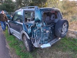 Verde Usata 2000 Mitsubishi Pajero SUV | 3500 €