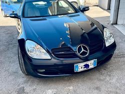 Blu Usata 2005 Mercedes SLK200 Cabrio | 9800 €