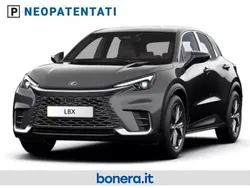 Cement grey Nuova 2025 Lexus LBX SUV | 35.600 € (Buon prezzo)