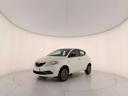 Bianco Usata 2017 Lancia Ypsilon Silver Due volumi | 7500 € (Buon prezzo)