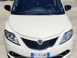Usata 2016 Lancia Ypsilon Due volumi | 8000 € (Buon prezzo)