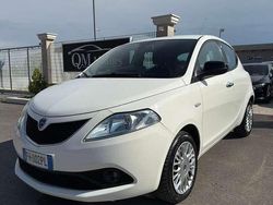 Bianco Usata 2017 Lancia Ypsilon Gold Due volumi | 8990 € (Buon prezzo)