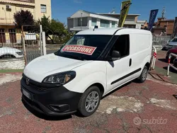 Bianco Usata 2022 Fiat Doblò Monovolume | 13.900 € (Ottimo prezzo)