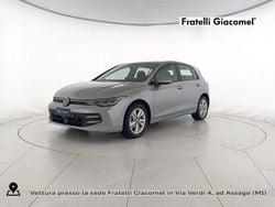 Dolomite silver metallizzato Usata 2025 VW Golf Life Tre volumi | 26.900 € (Ottimo prezzo)