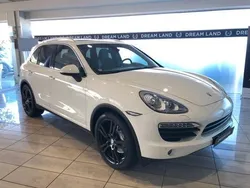 Bianco Usata 2014 Porsche Cayenne SUV | 31.500 € (Buon prezzo)