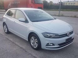 Bianco Usata 2020 VW Polo Comfortline Tre volumi | 14.800 € (Buon prezzo)