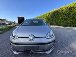 Usata 2015 VW up! Due volumi | 4999 € (Buon prezzo)